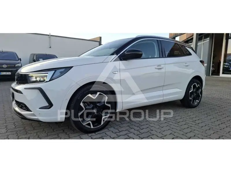 2022 Opel GrandlandX