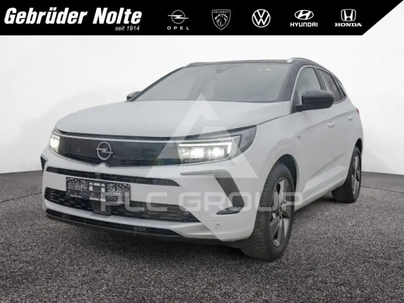2022 Opel GrandlandX