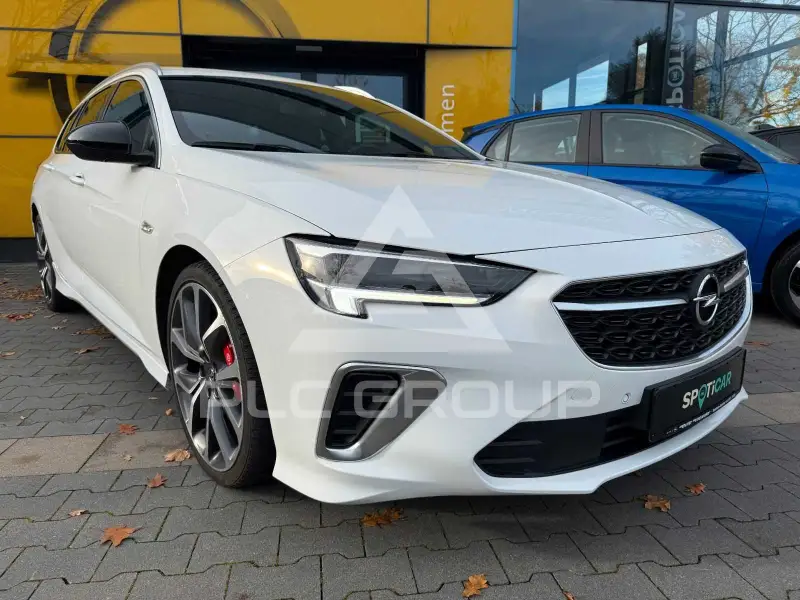 2022 Opel Insignia