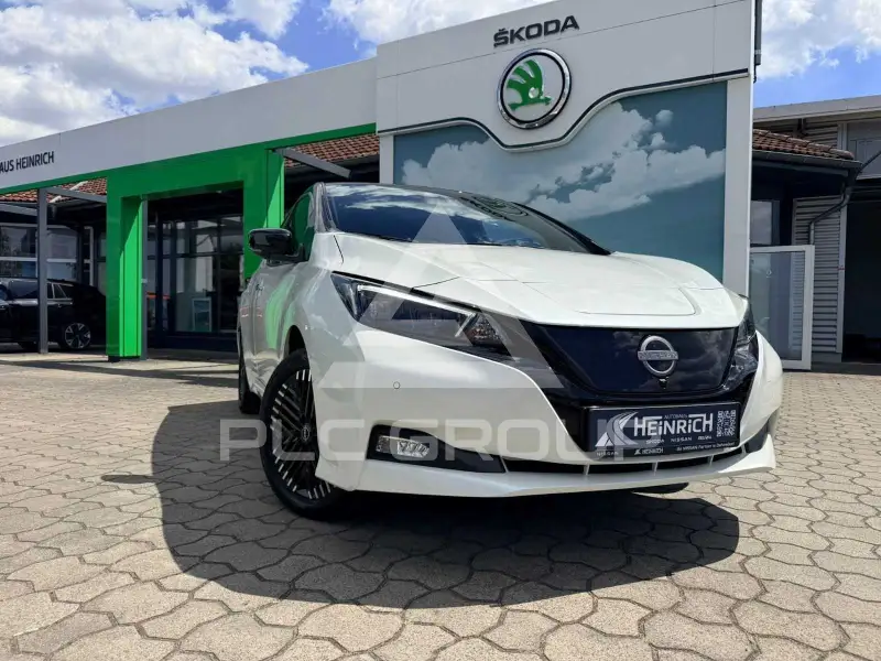 2023 Nissan LEAF