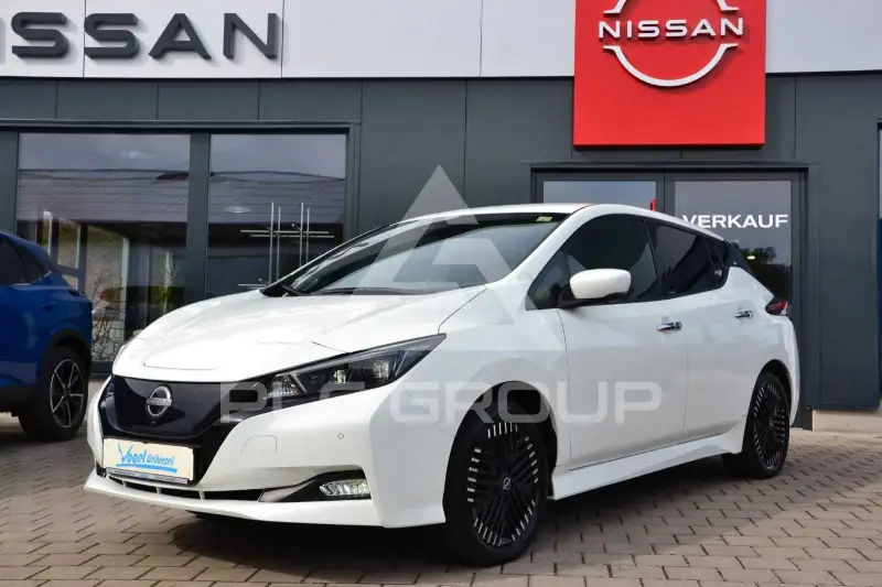 2023 Nissan LEAF