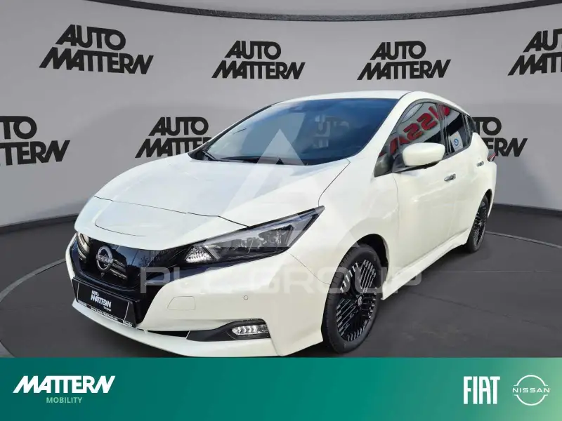 2023 Nissan LEAF