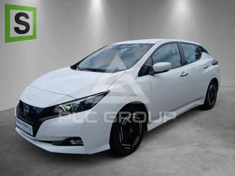 2023 Nissan LEAF