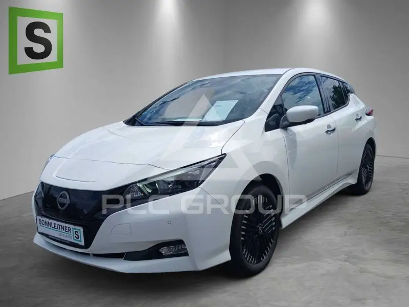 2023 Nissan LEAF