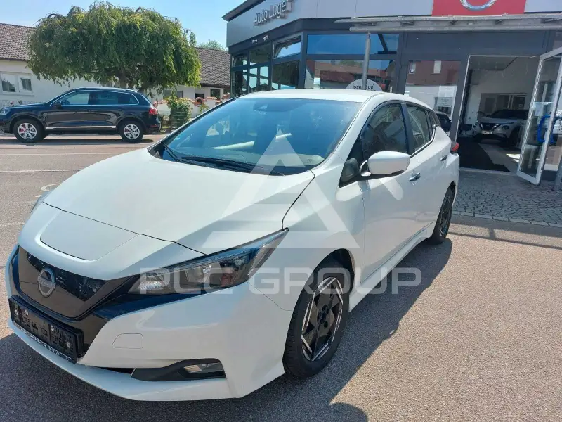 2023 Nissan LEAF