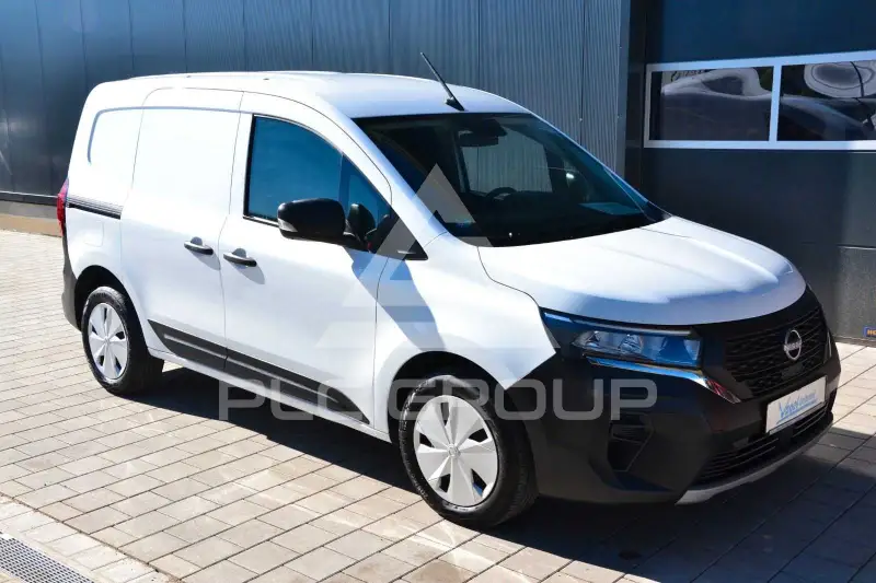2023 Nissan TOWNSTAR
