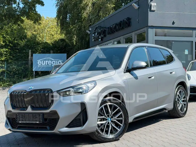 2023 BMW iX