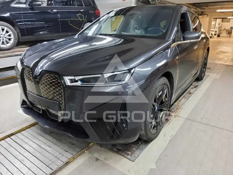2023 BMW iX