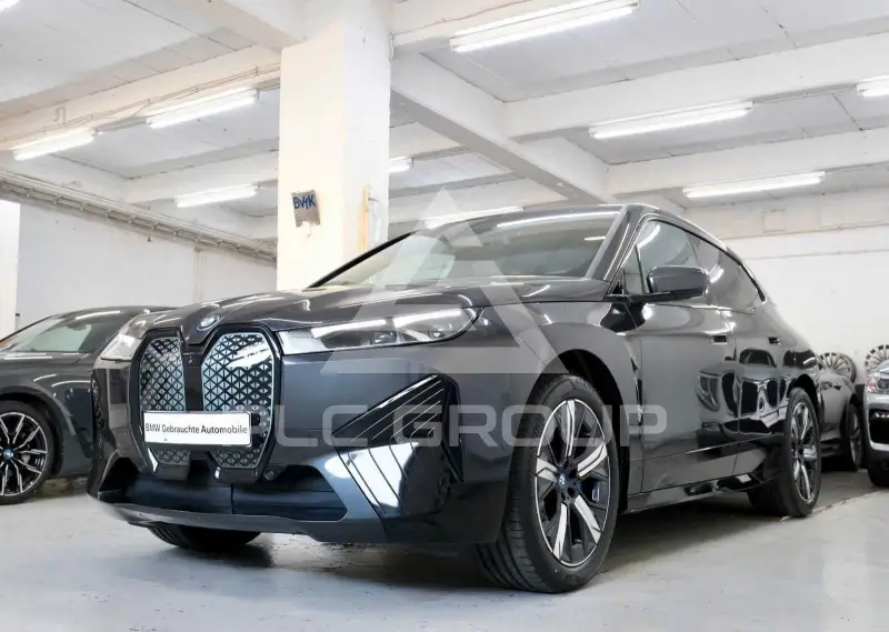 2023 BMW iX