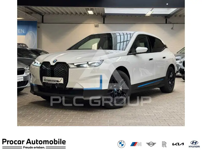 2023 BMW iX