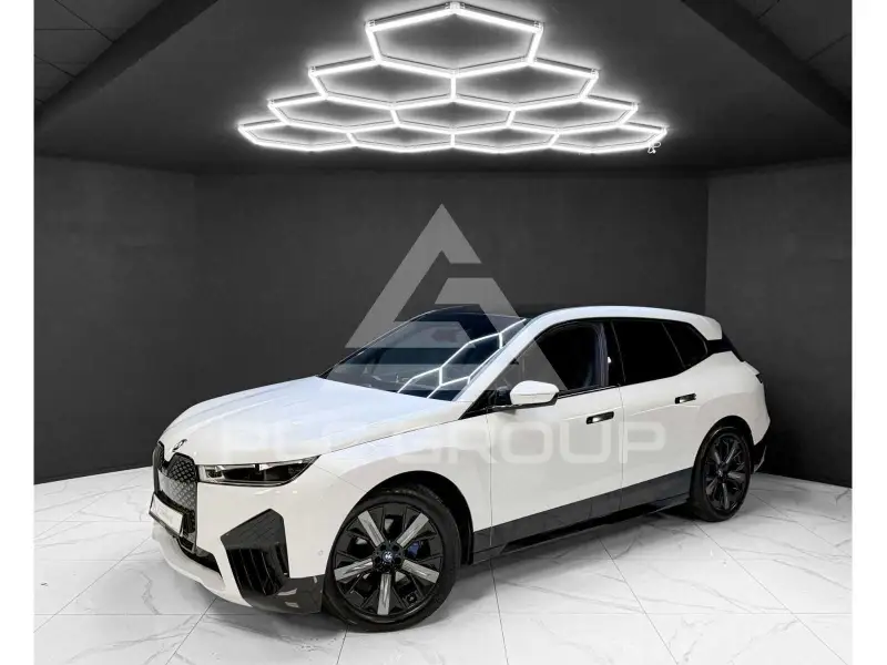 2023 BMW iX