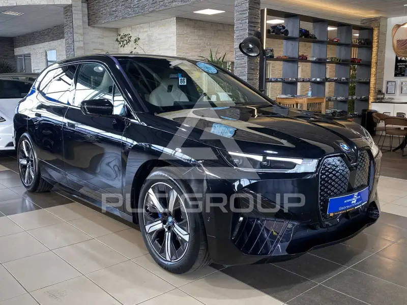 2023 BMW iX