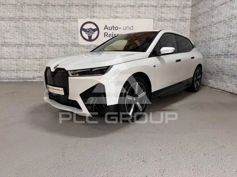2023 BMW iX