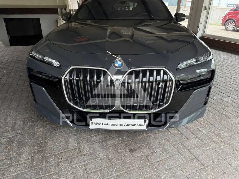 2023 BMW I7