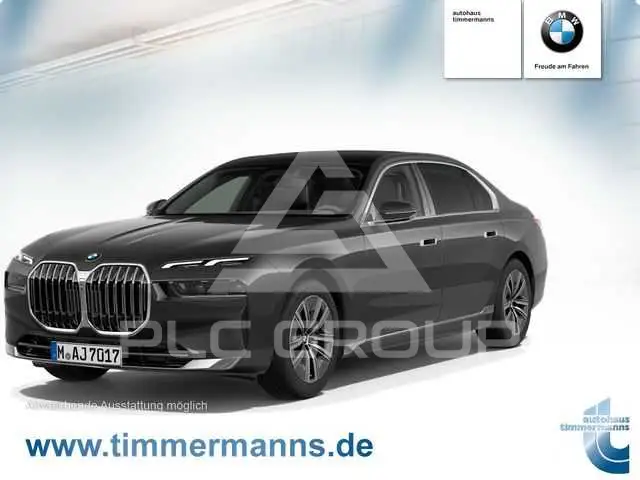2023 BMW 740