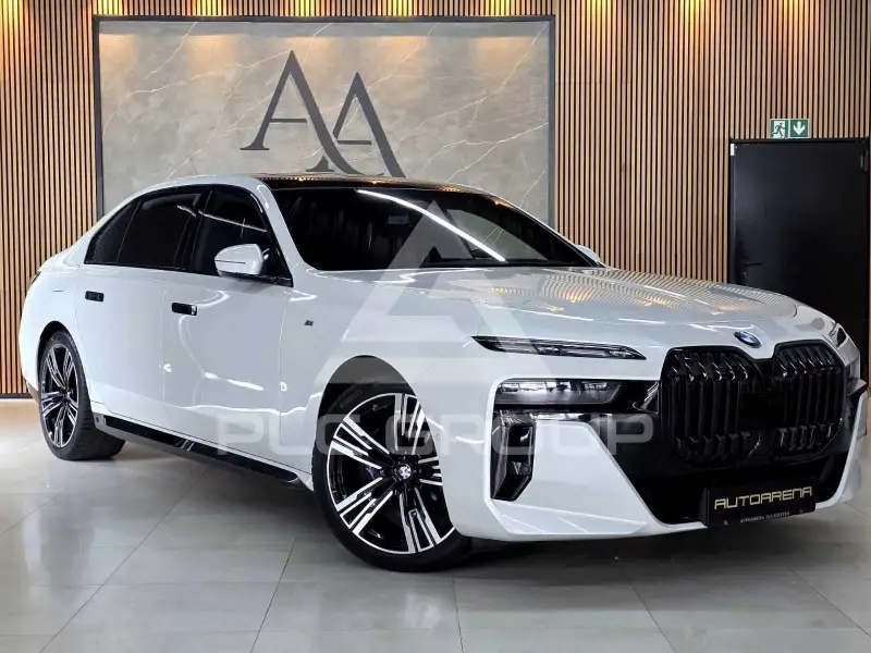 2023 BMW 740