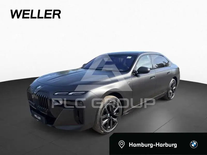 2023 BMW 740