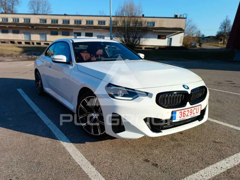 2023 BMW 230