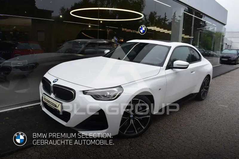 2023 BMW 230