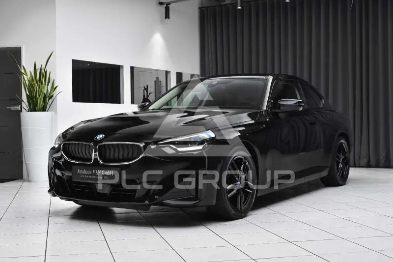 2023 BMW 220