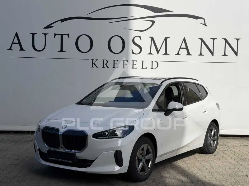 2023 BMW 225