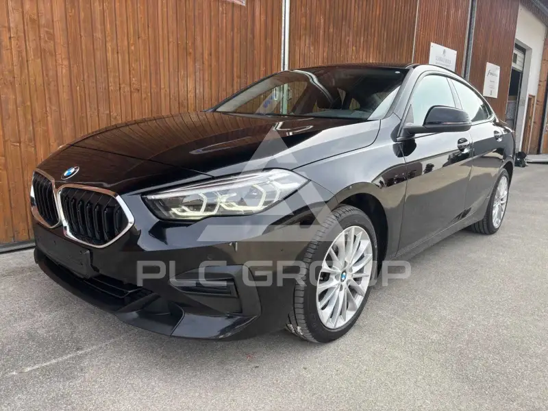 2023 BMW 220