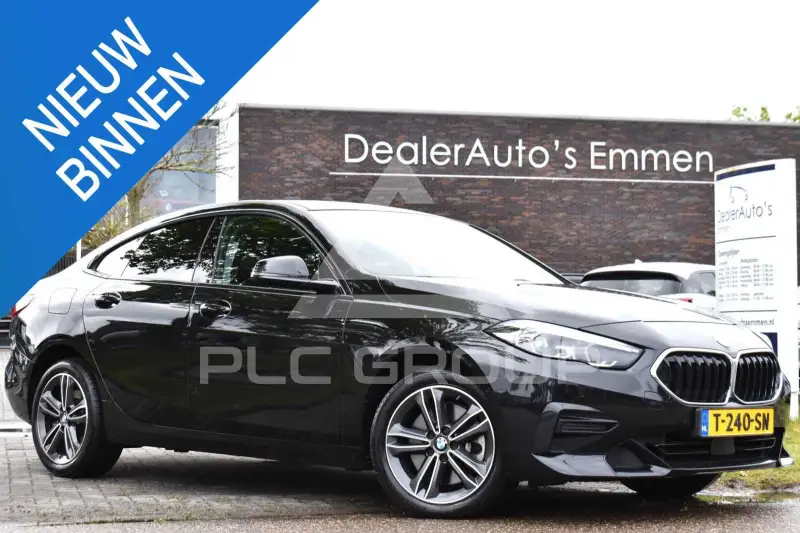 2023 BMW 220