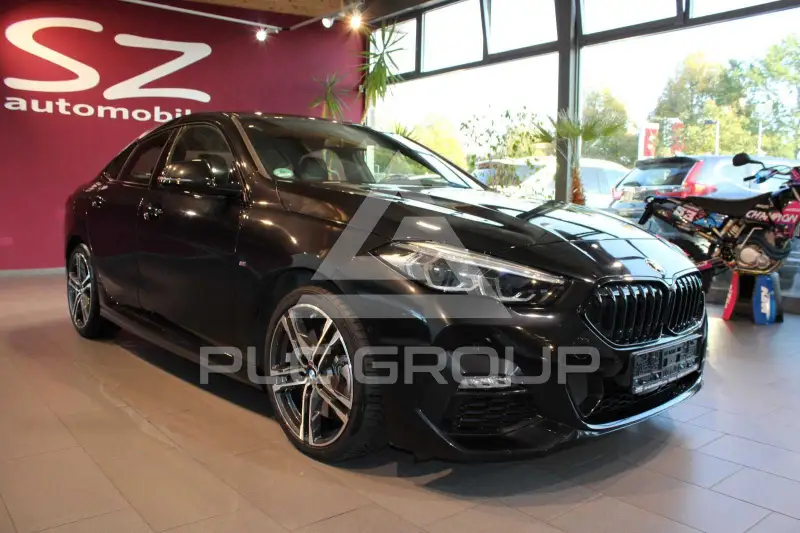 2023 BMW 220