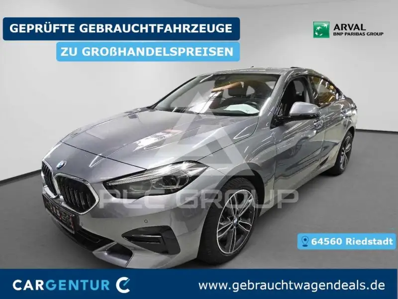2023 BMW 220