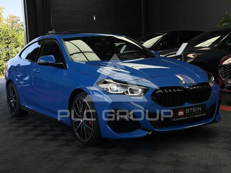 2023 BMW 220