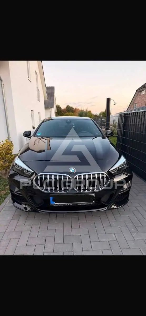 2023 BMW 220