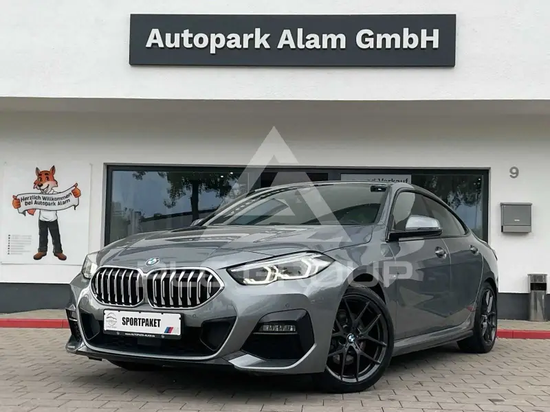 2023 BMW 218