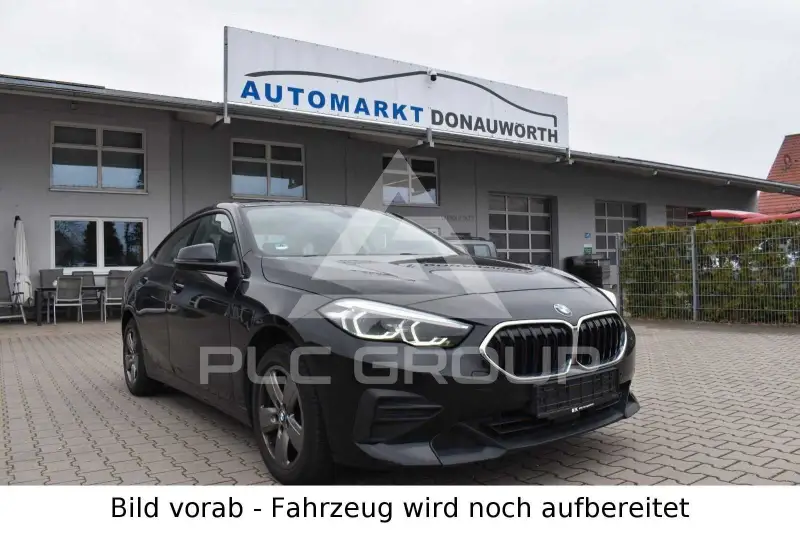 2023 BMW 218