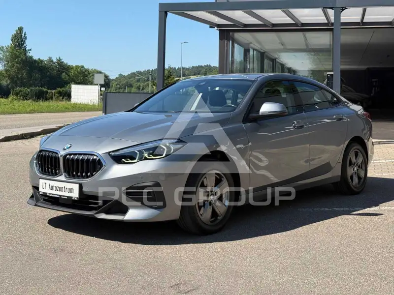 2023 BMW 218