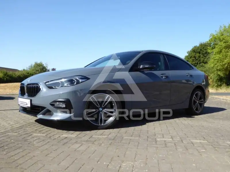 2023 BMW 218