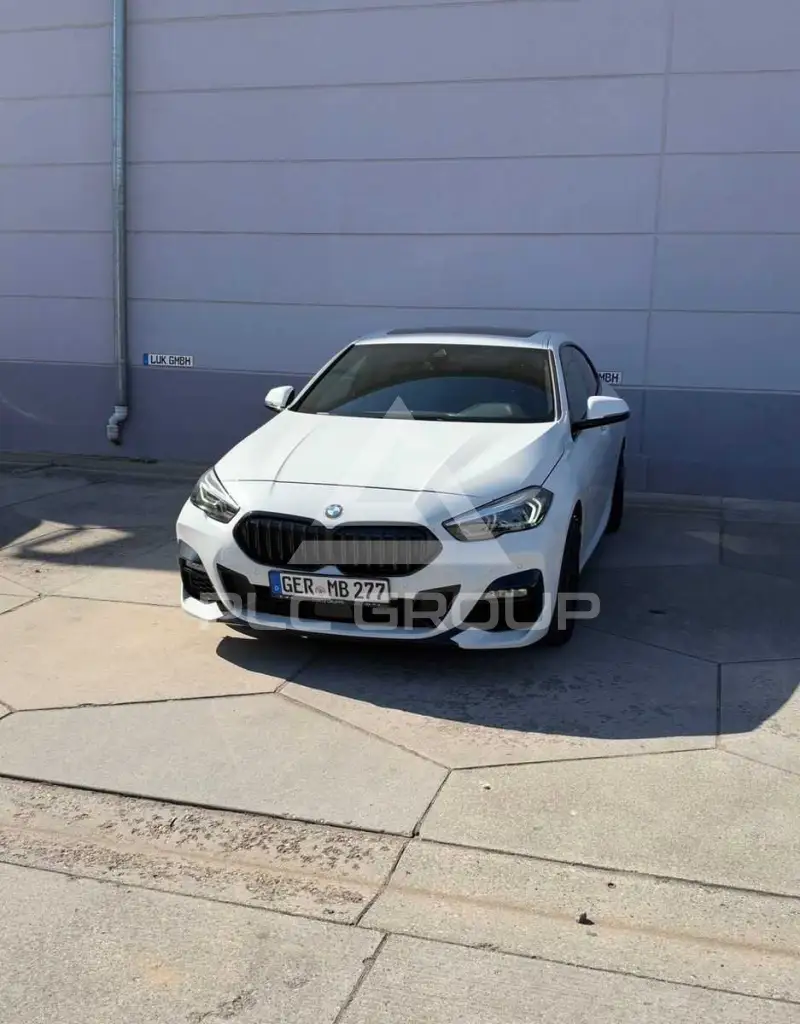 2023 BMW 218