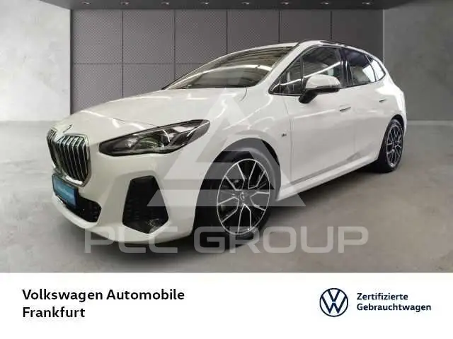 2023 BMW 223