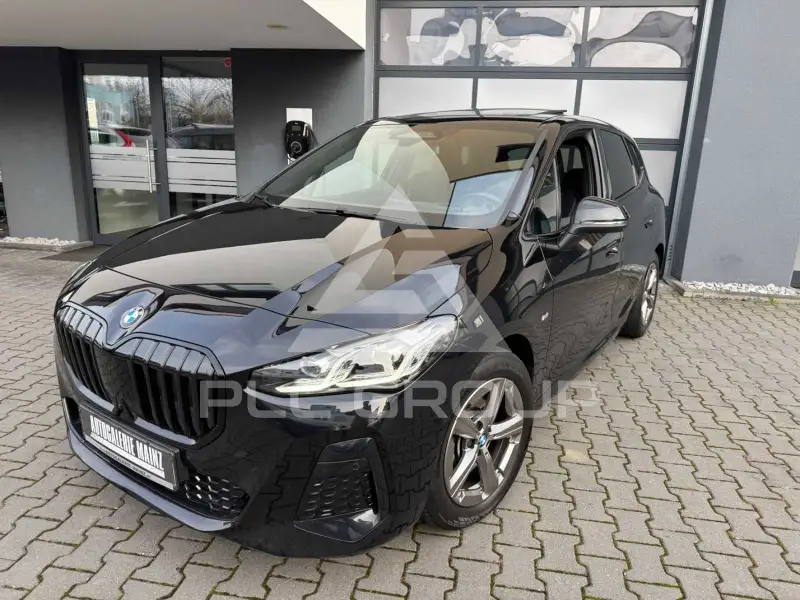 2023 BMW 223