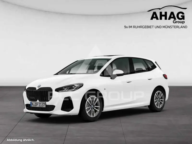 2023 BMW 223