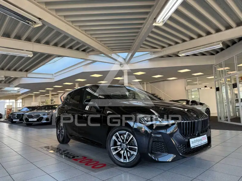 2023 BMW 223