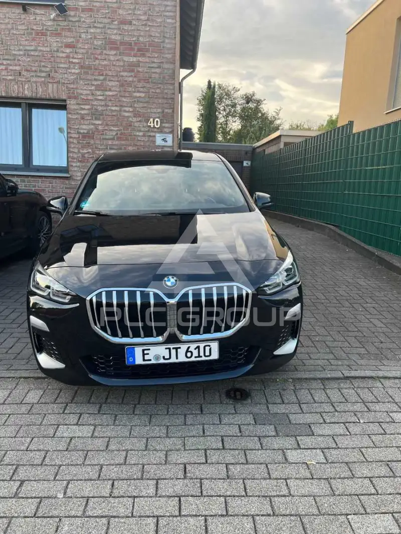2023 BMW 223