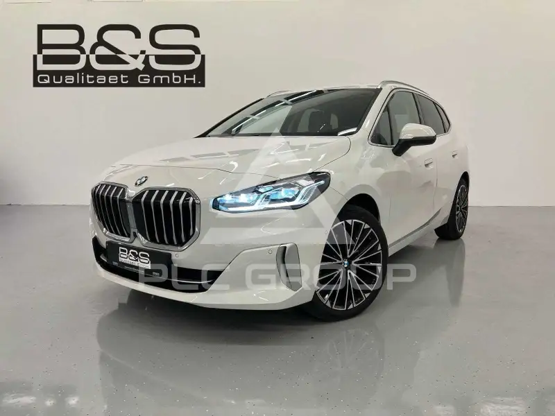 2023 BMW 223