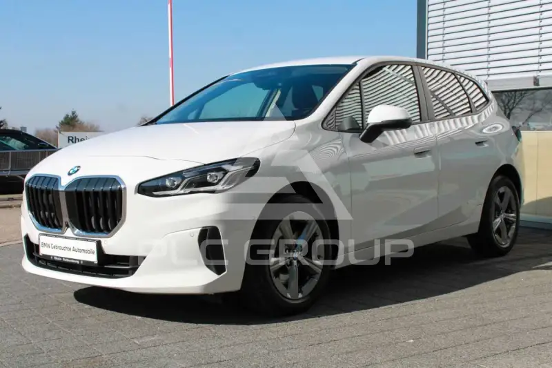 2023 BMW 223