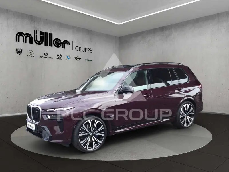 2023 BMW X7