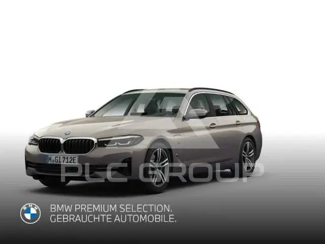 2023 BMW 530