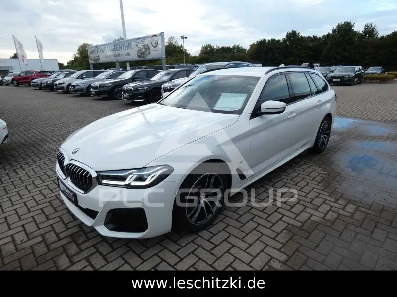 2023 BMW 530