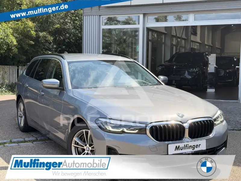 2023 BMW 530
