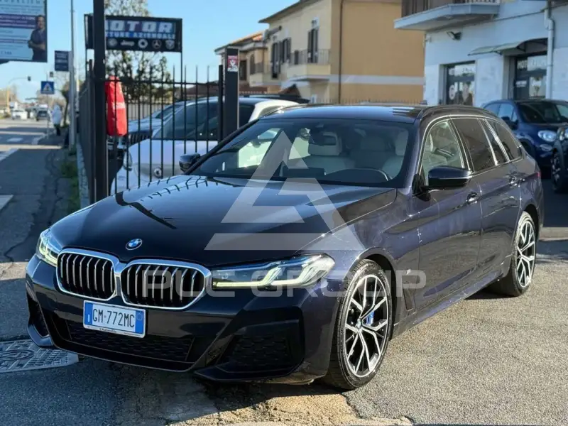 2023 BMW 530