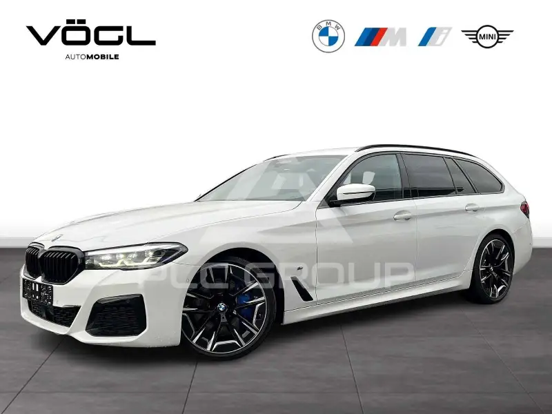 2023 BMW 530