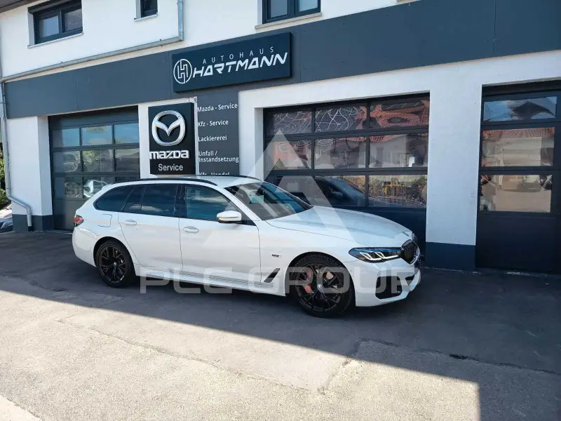 2023 BMW 530